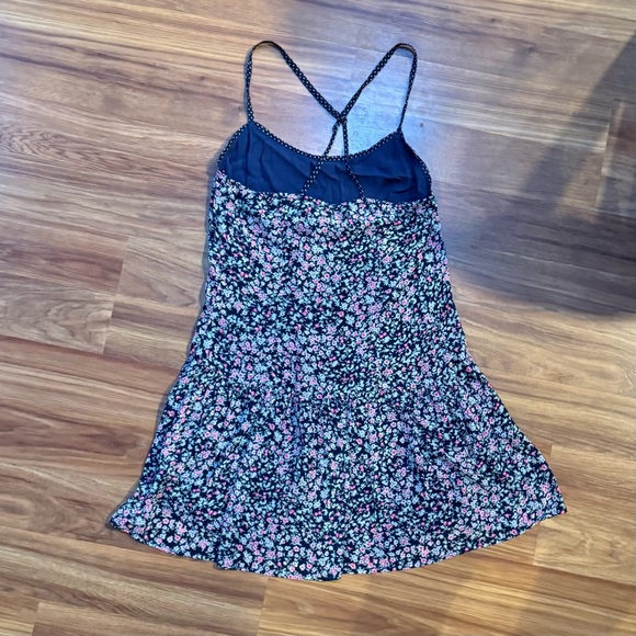 Abercrombie & Fitch Blooming Meadow Shift Dress - Picture 7 of 7